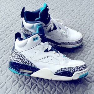 Jordan Son of Mars Low (Hornets), Men’s Size 11, White/Midnight Navy/Turquoise